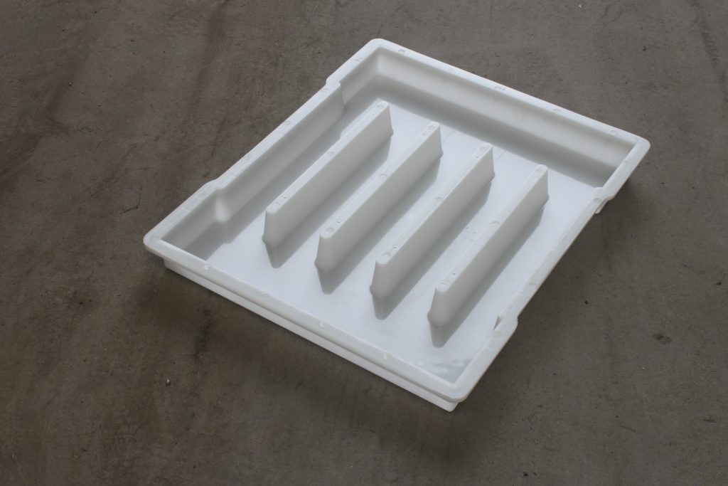 塑料雨水蓋板模具應采用圓角設計